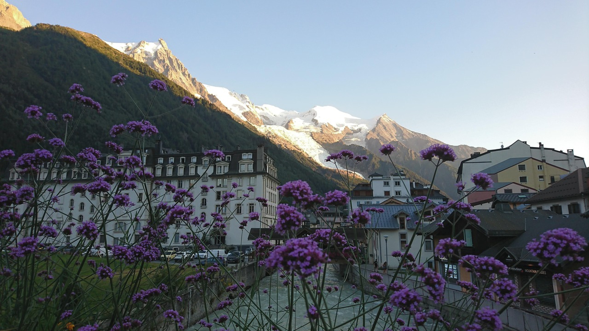 Top 3 des hôtels spa de luxe avec vue imprenable sur le Mont-Blanc